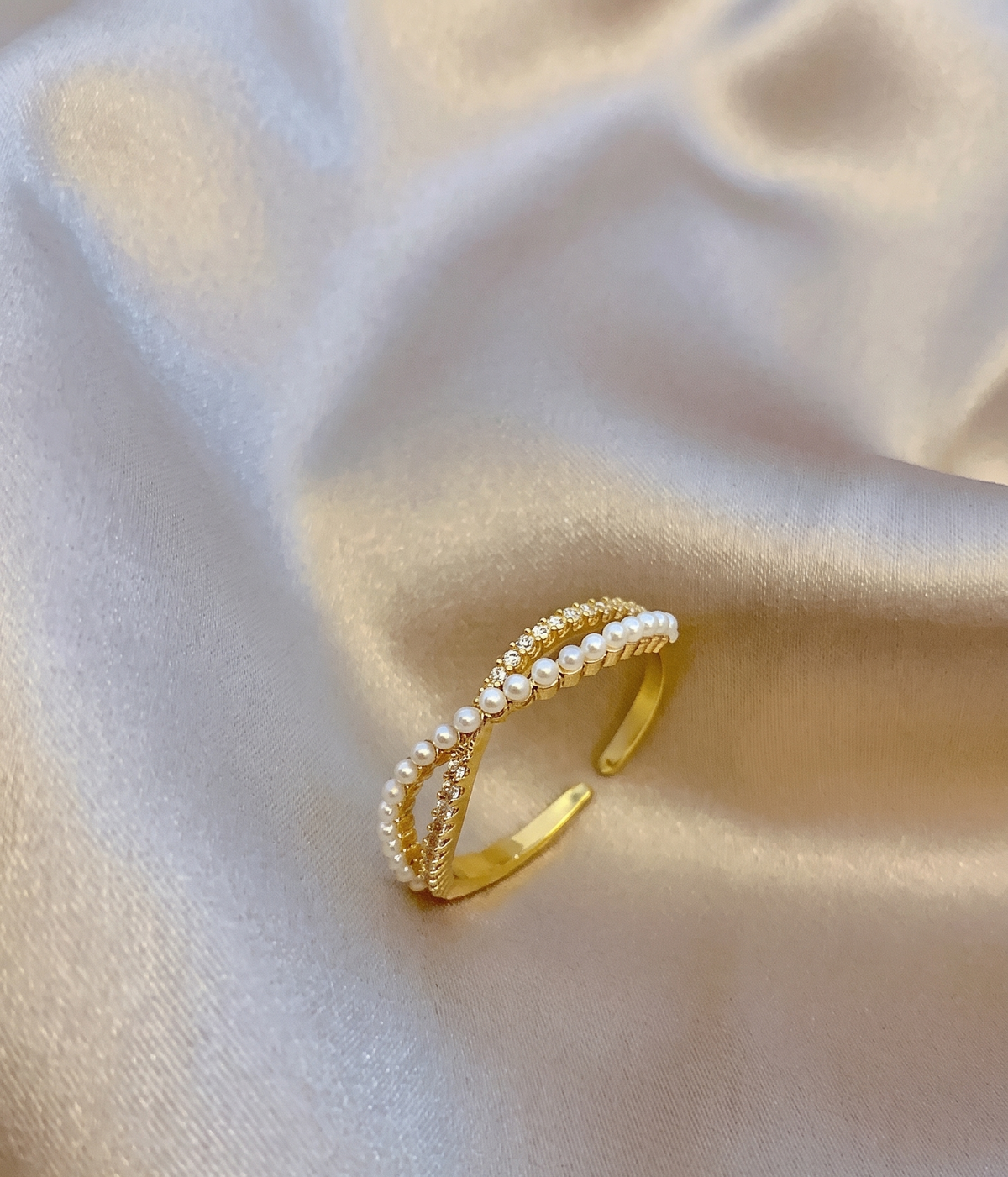Noelle Pearl Ring
