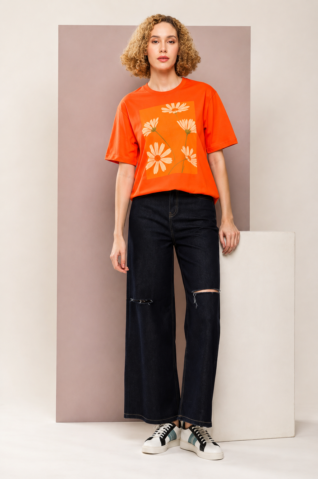 Women’s Oversized Graphic Print T-Shirt