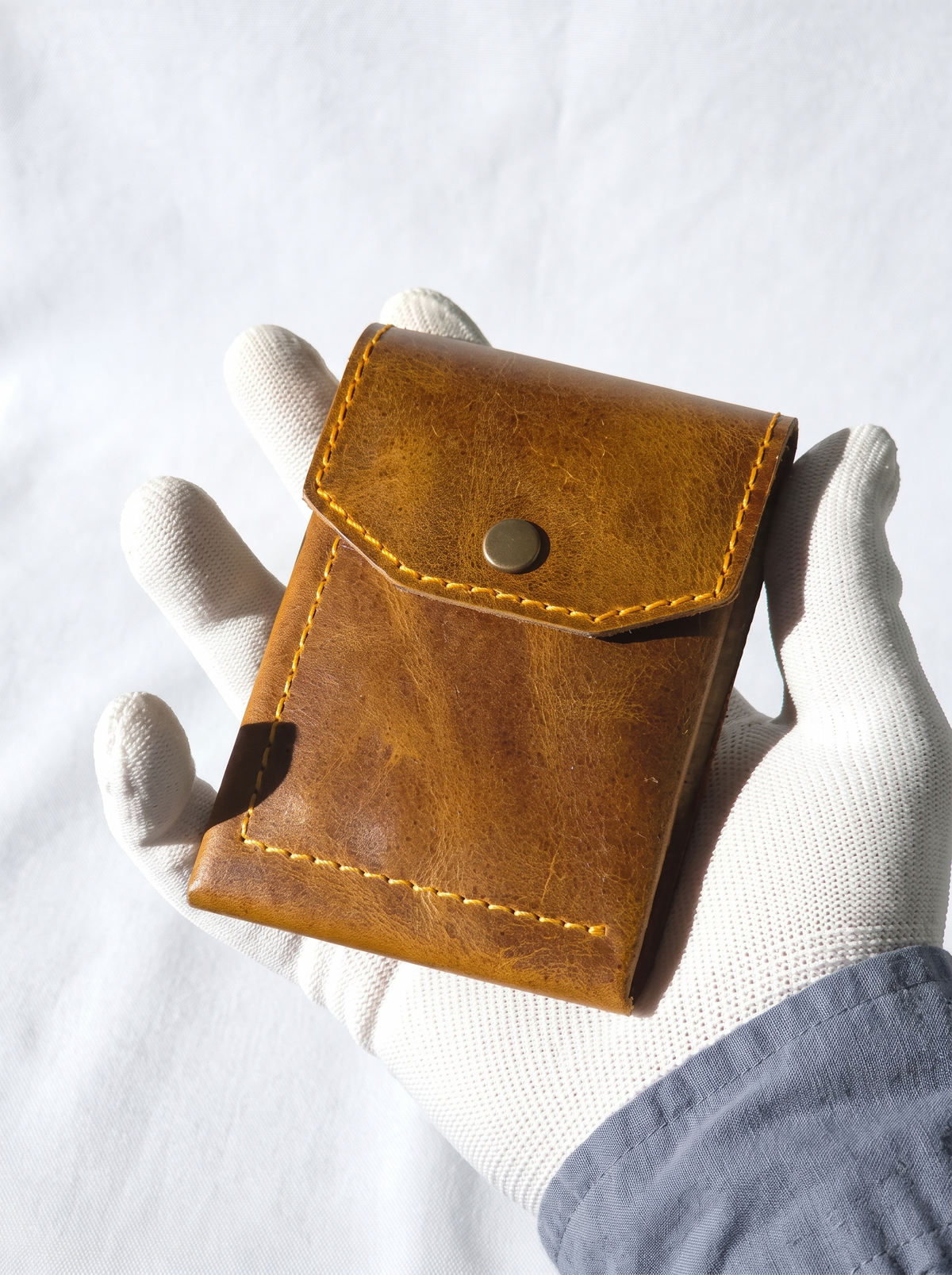 Mahogny Brown Flip Max Wallet