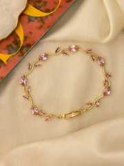 Women Gold-Plated Link Bracelet