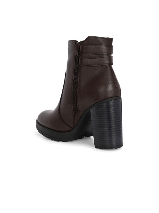 Women Block Heeled Chelsea Boot