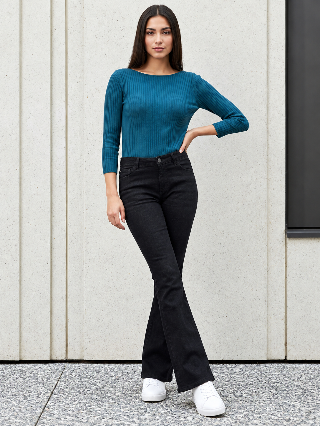Women Black Bootcut High-Rise Stretchable Jeans