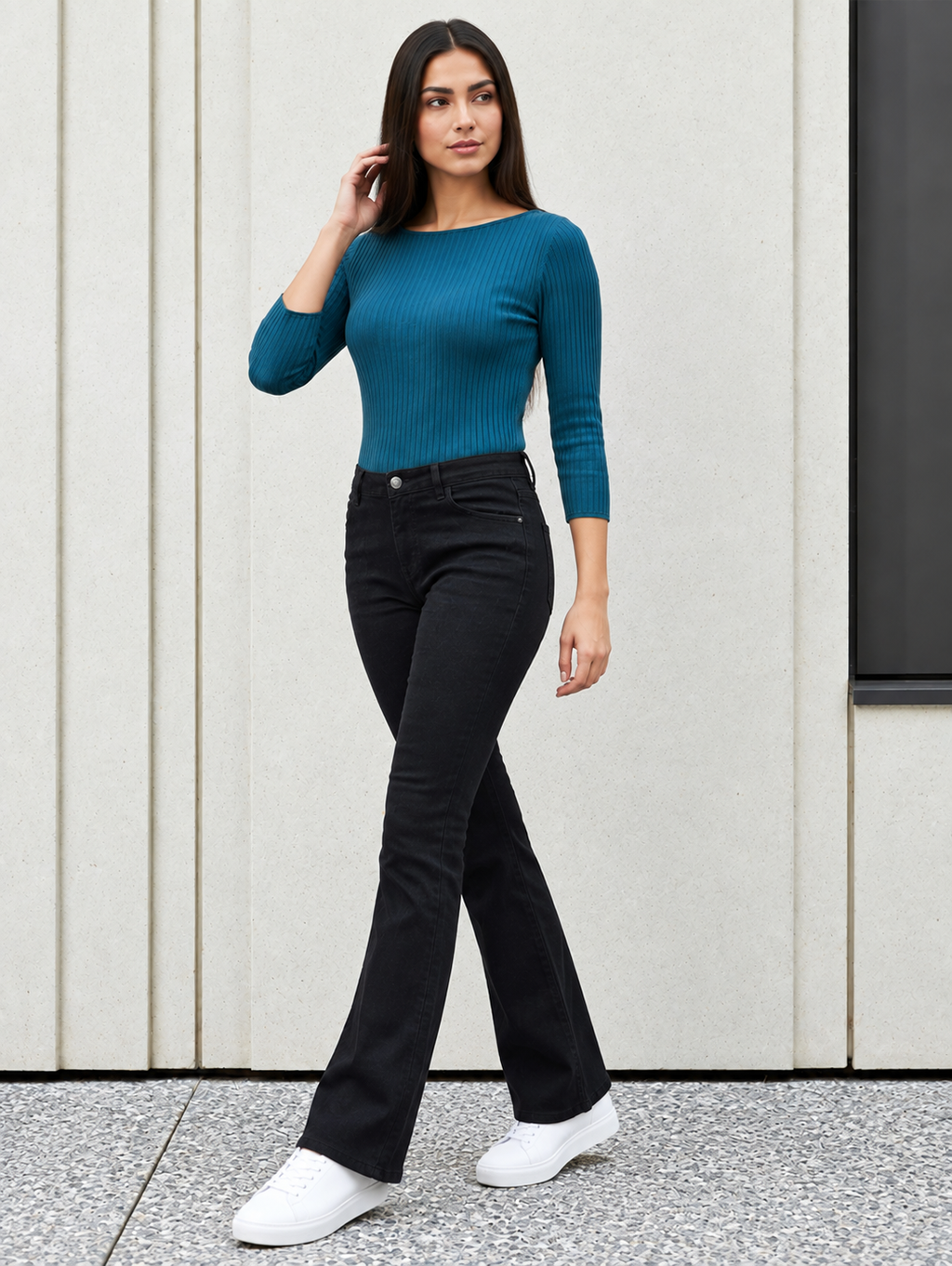 Women Black Bootcut High-Rise Stretchable Jeans
