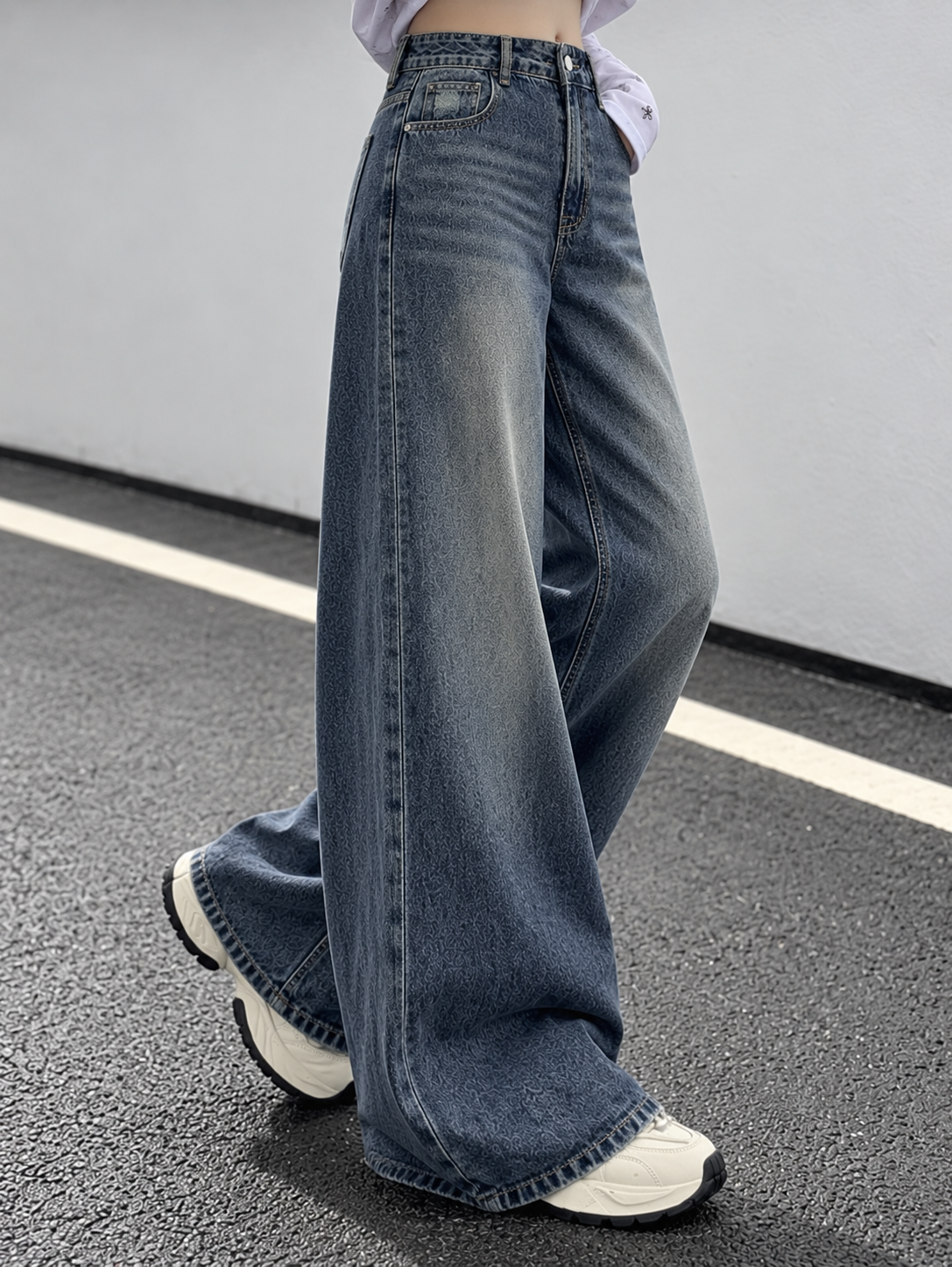 The Roadster Life Co. Smart Wide Leg High-Rise Mildly Distressed Heavy