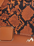 Abstract Detachable Strap Structured Handheld Bag