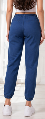 Women Mid-Rise Dark Shade Stretchable Cropped Jeans