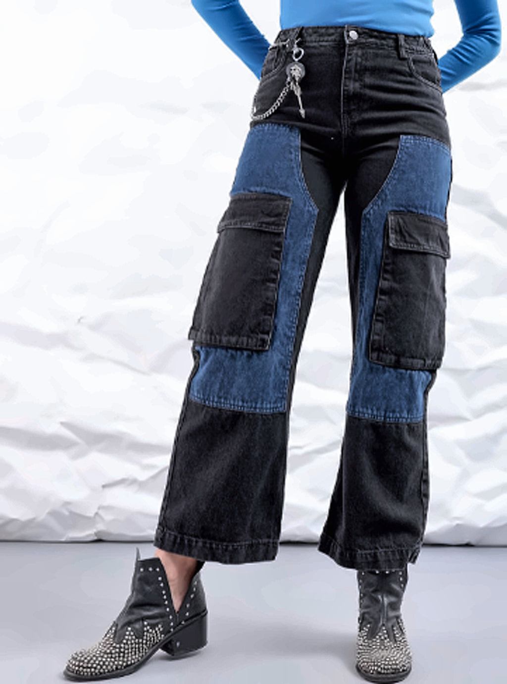 Women Carpenter Fit High-Rise Pure Cotton Cargo Jeans