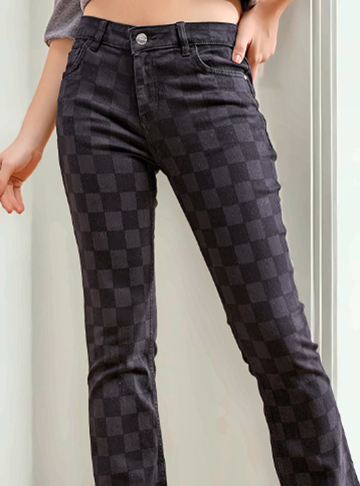 Women Black High-Rise Clean Look Bootcut Cropped Stretchable Jeans