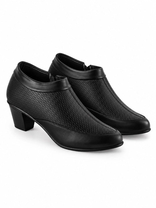 Women Textured Pointed Toe Regular Boots