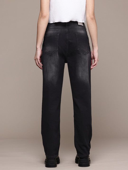 Women Straight Fit Mid-Rise Light Fade Stretchable Jeans