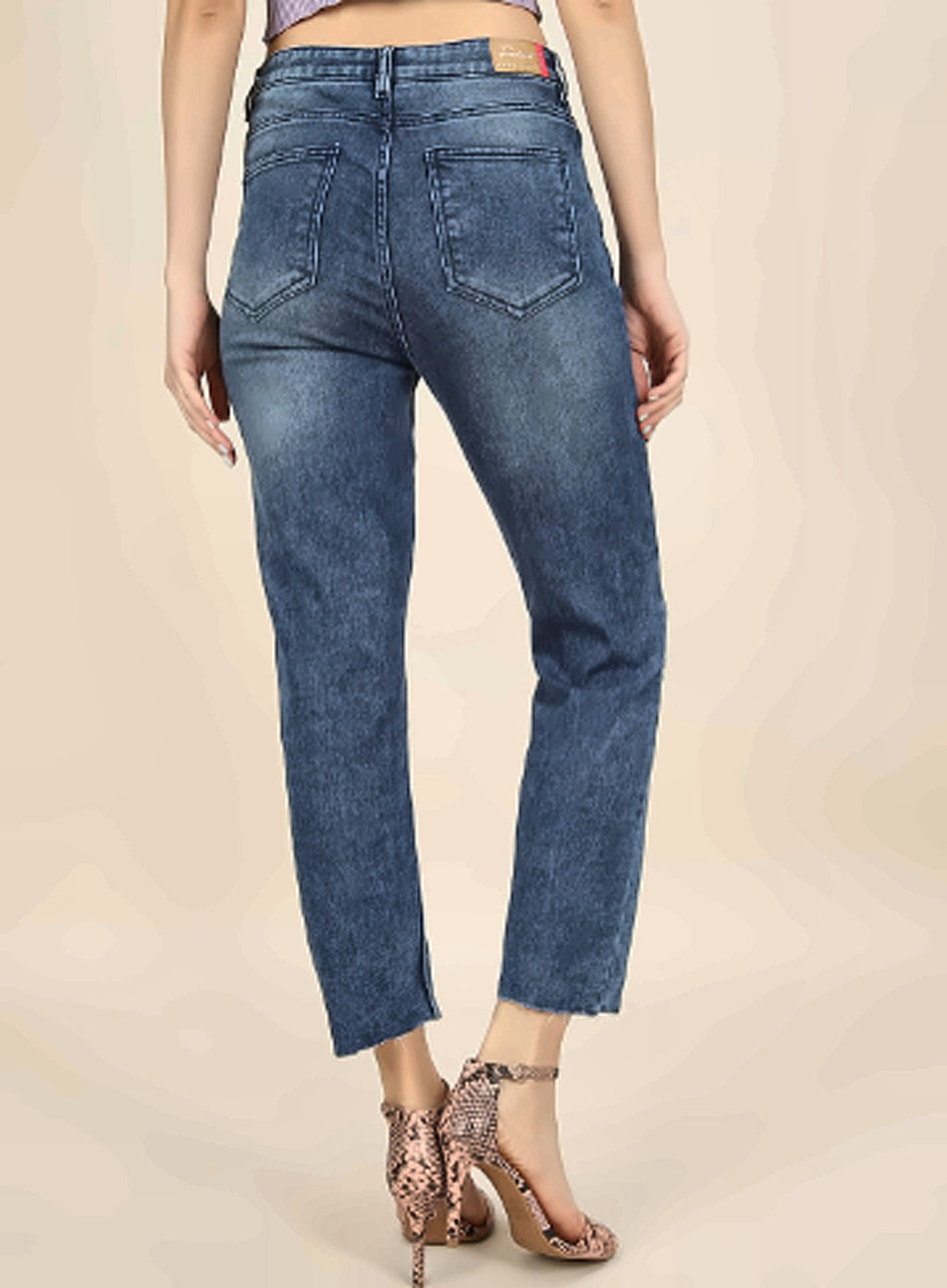 Women Straight Fit Mildly Distressed Cotton Jeans