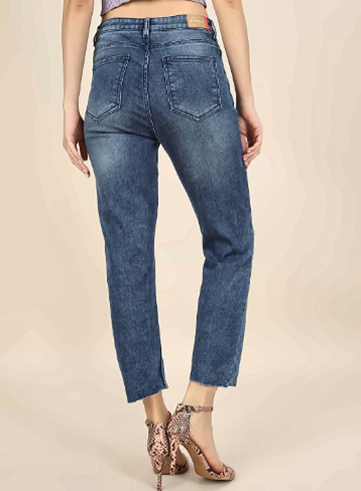 Women Straight Fit Mildly Distressed Cotton Jeans