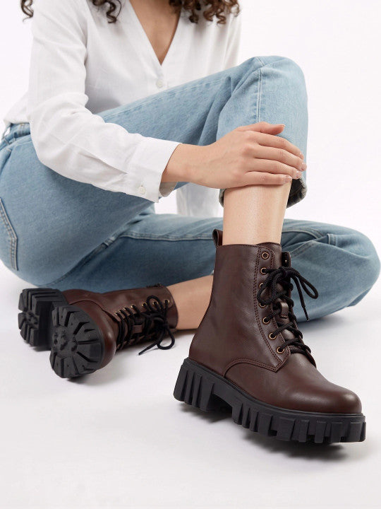 The Lifestyle Co Women Round Toe Lace-Ups Chunky Boots