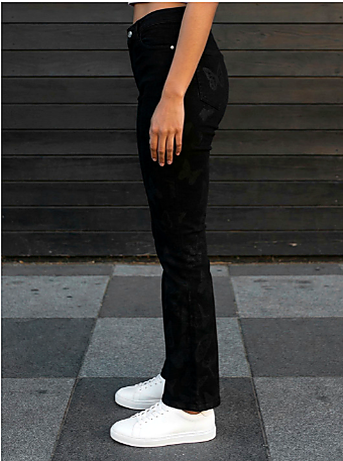 Women Black High-Rise Stretchable Cropped Bootcut Jeans