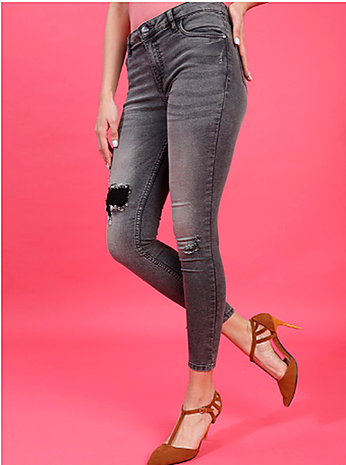 Women Skinny Fit High-Rise Mildly Distressed Heavy Fade Stretchable Cotton Jeans