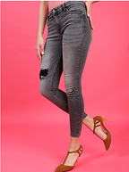 Women Skinny Fit High-Rise Mildly Distressed Heavy Fade Stretchable Cotton Jeans