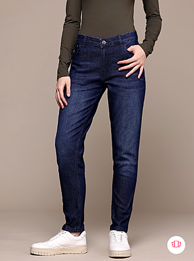 Women Slim Fit Mid-Rise Light Fade Stretchable Jeans