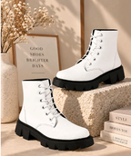 Women Textured Round Toe Lace-Ups Chunky Boots