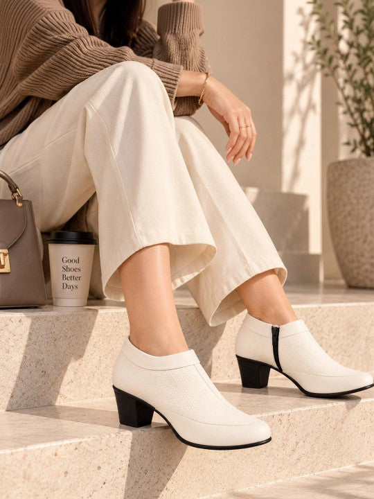 Women Textured Pointed Toe Zip Regular Boots