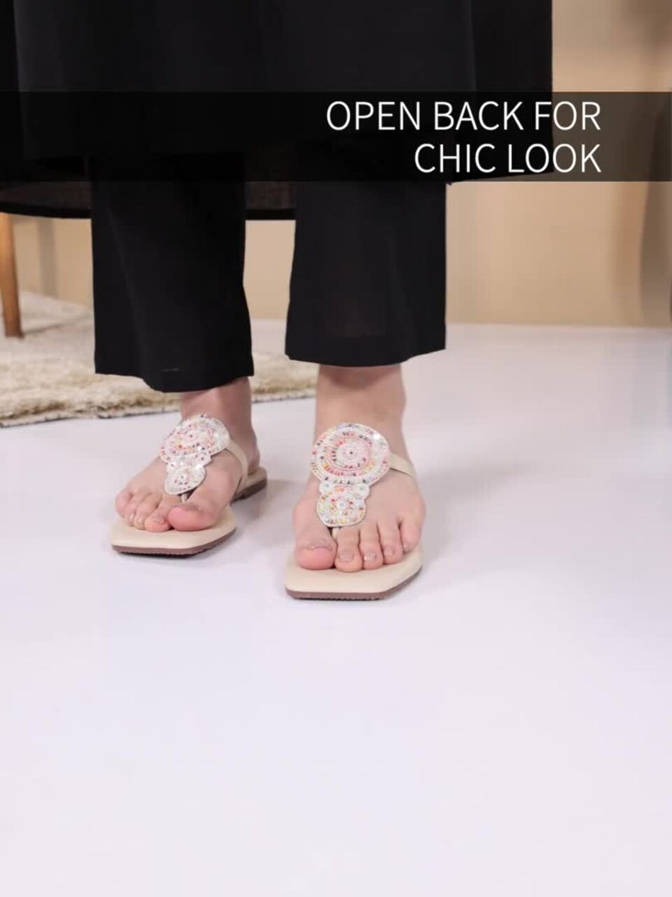 Women Embelished Open Toe Flats with Bows