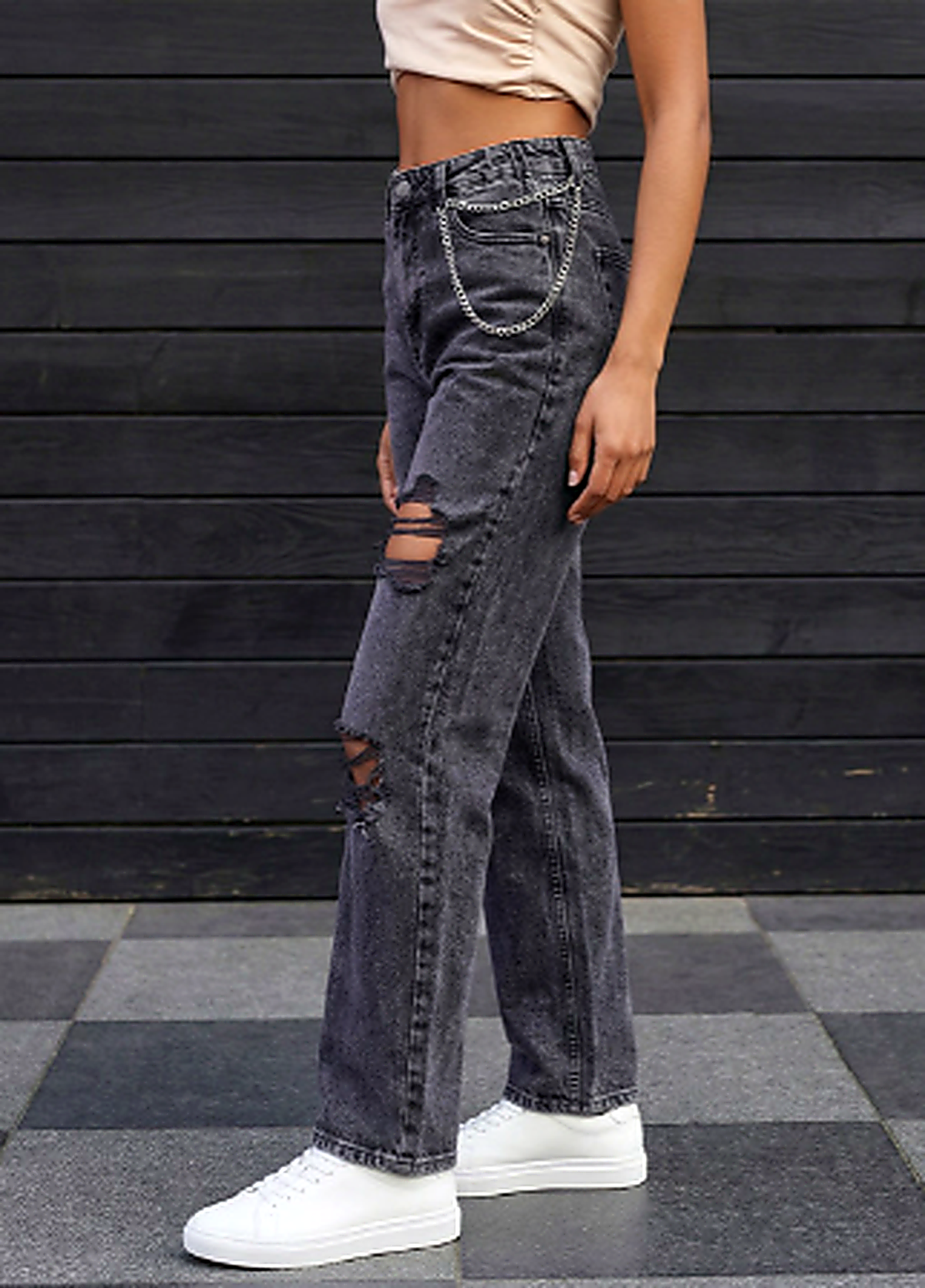 Women Straight Fit High-Rise Highly Distressed Jeans