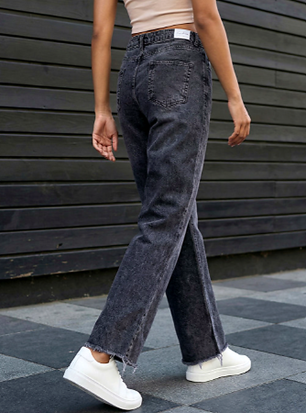 Women Straight Fit High-Rise Highly Distressed Jeans