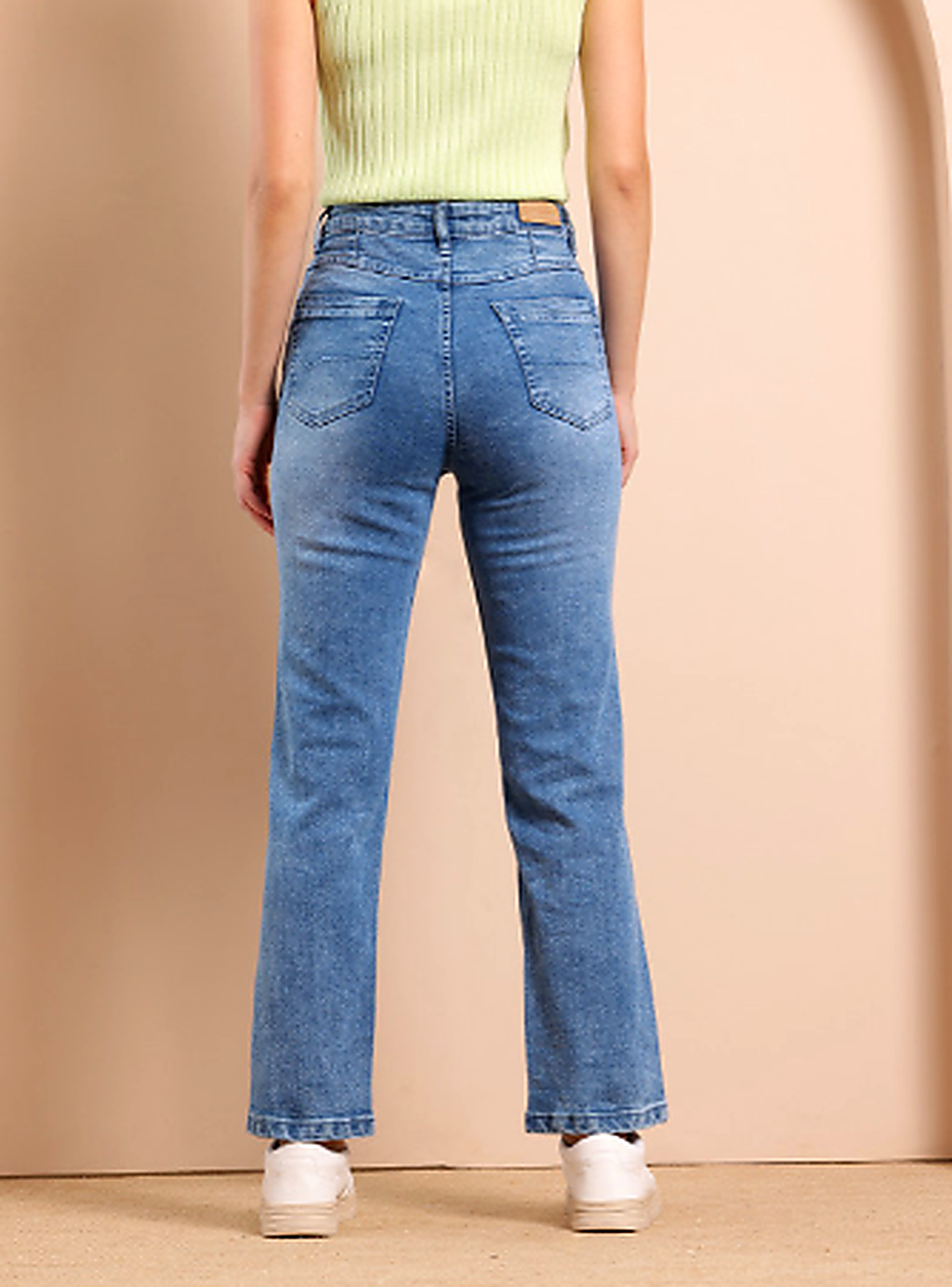 Women Straight Fit Stretchable Jeans