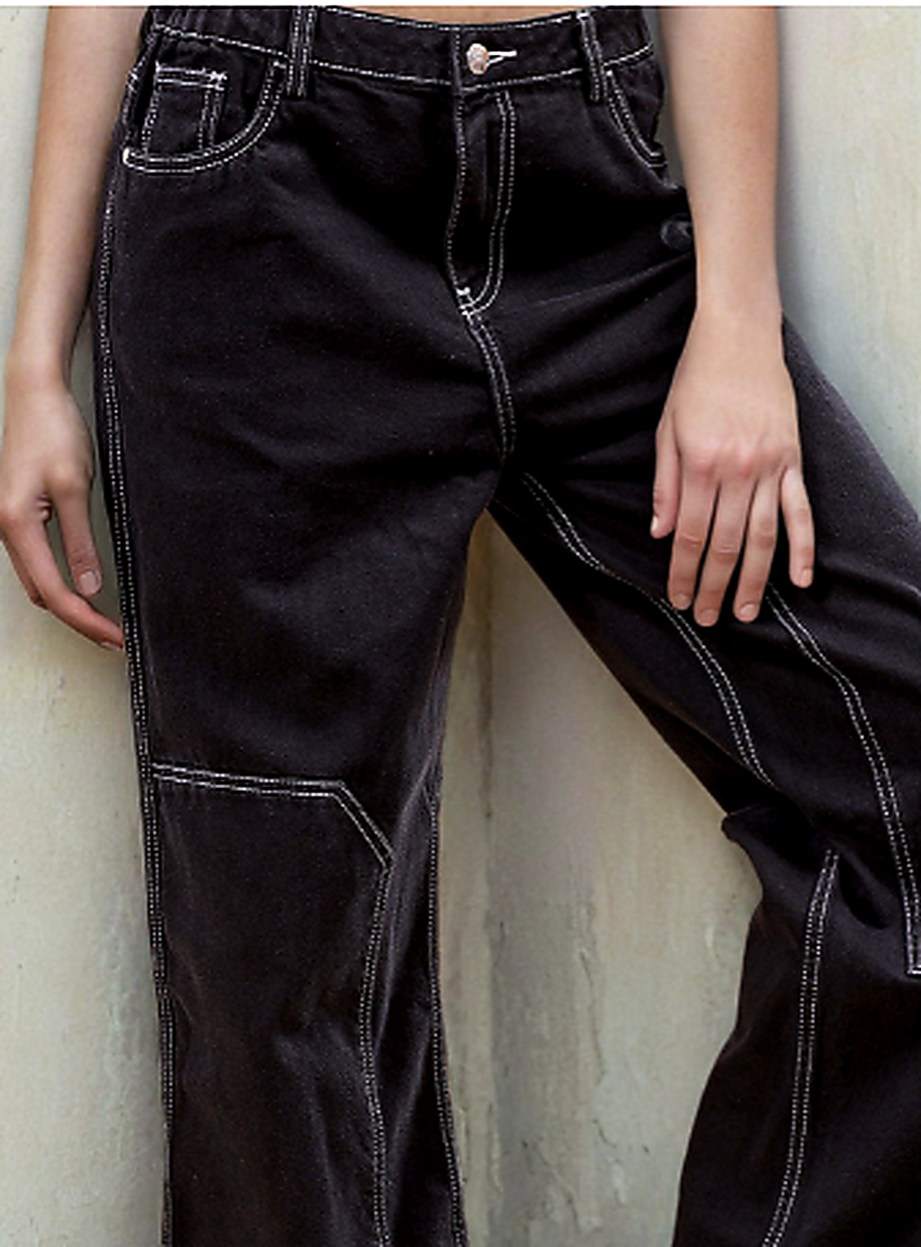 Women Relaxed Fit High-Rise Clean Look Cotton Jeans