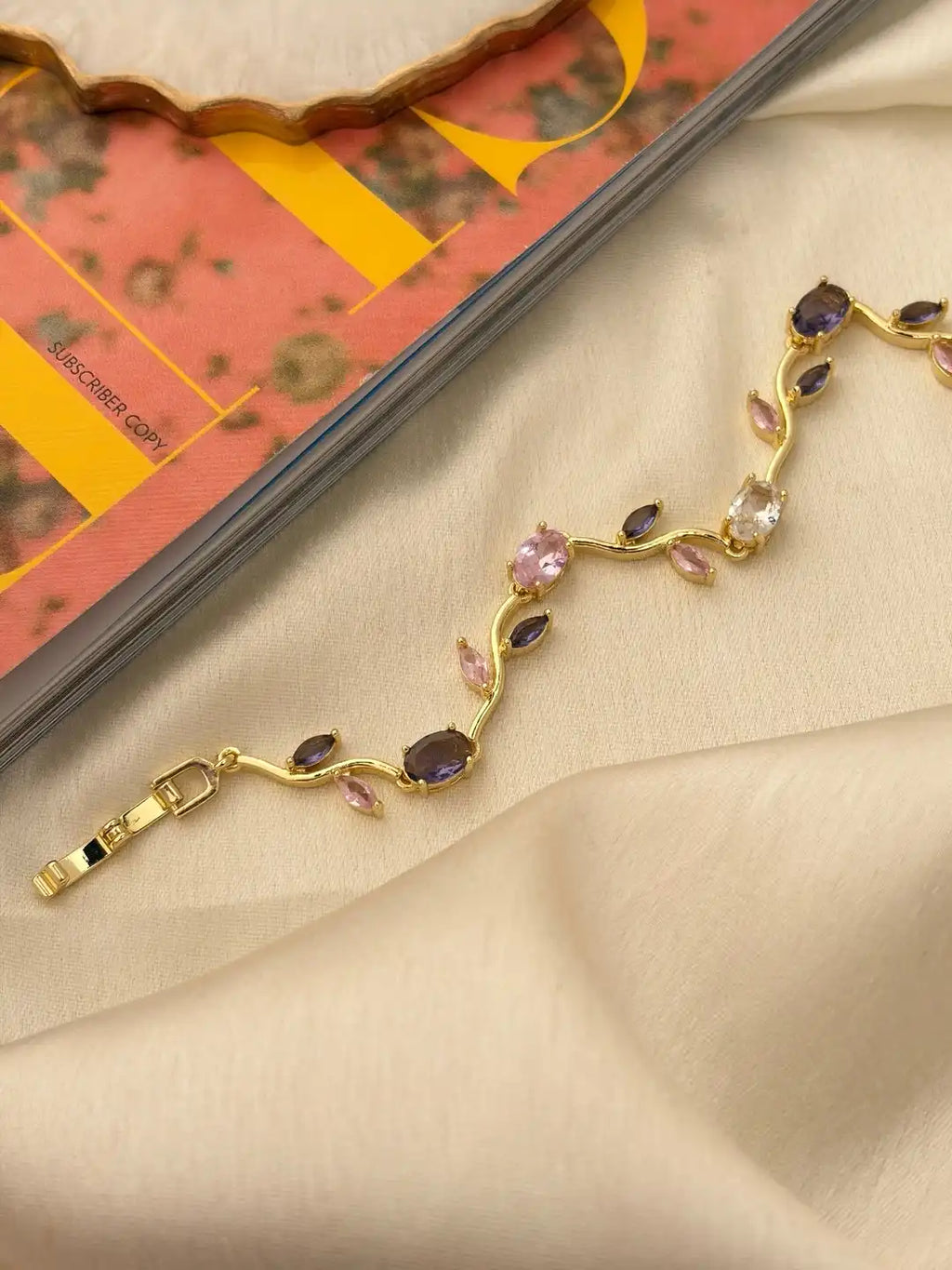 Women Gold-Plated Link Bracelet