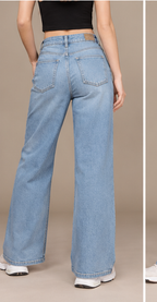 The Lifestyle Co. Women Wide Leg Light Fade Stretchable Jeans