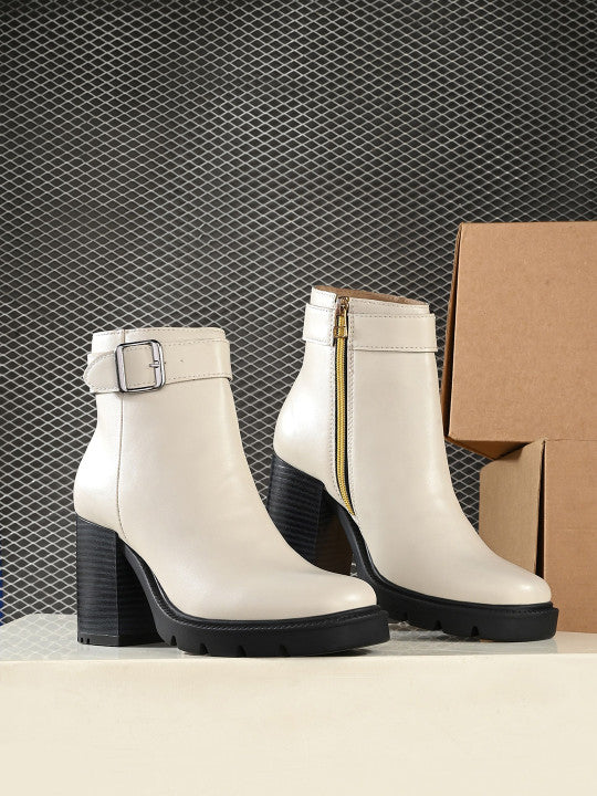 The Lifestyle Co Women Chelsea Round Toe Boots