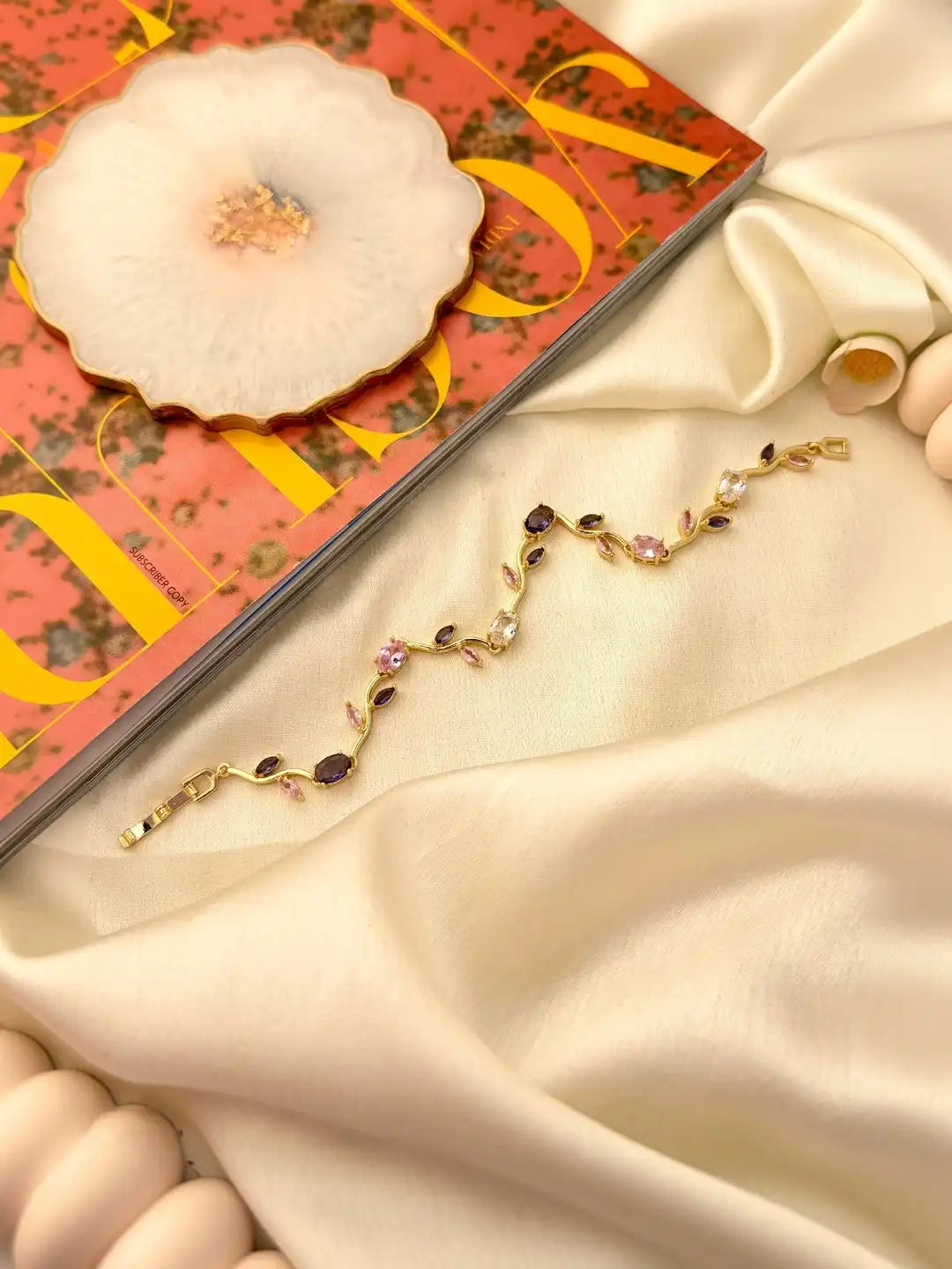 Women Gold-Plated Link Bracelet