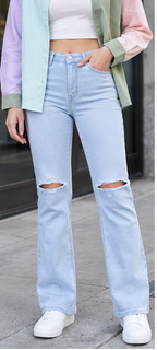Women Blue Bootcut Mid-Rise Slash Knee Stretchable Jeans