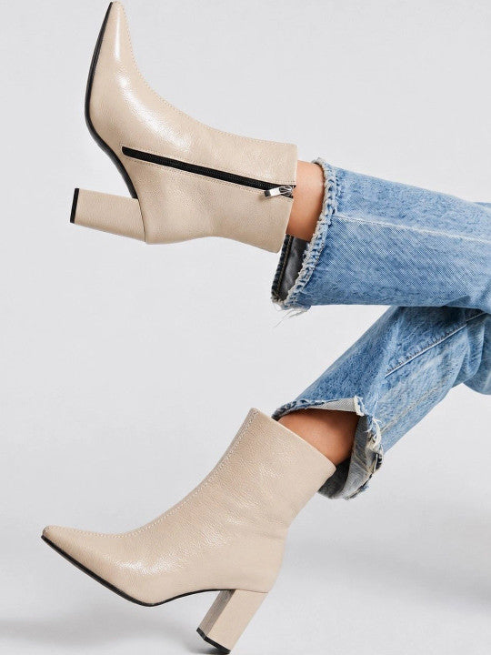 Women Textured Pointed Toe Zip Regular Boots