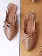 Women Textured Pointed Toe Mojaris