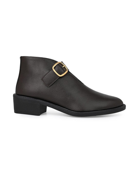 Pair Of 1 Women's Brown Boots