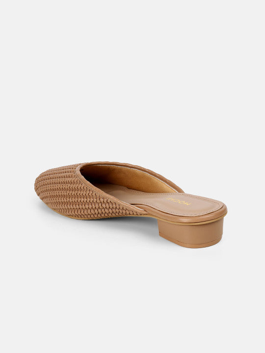Women Textured Mules Flats