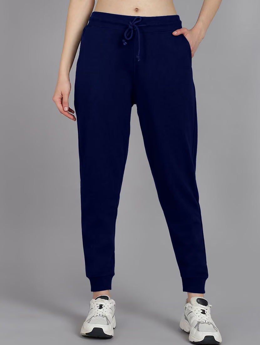 Women Solid Mid Rise Regular Fit Jogger